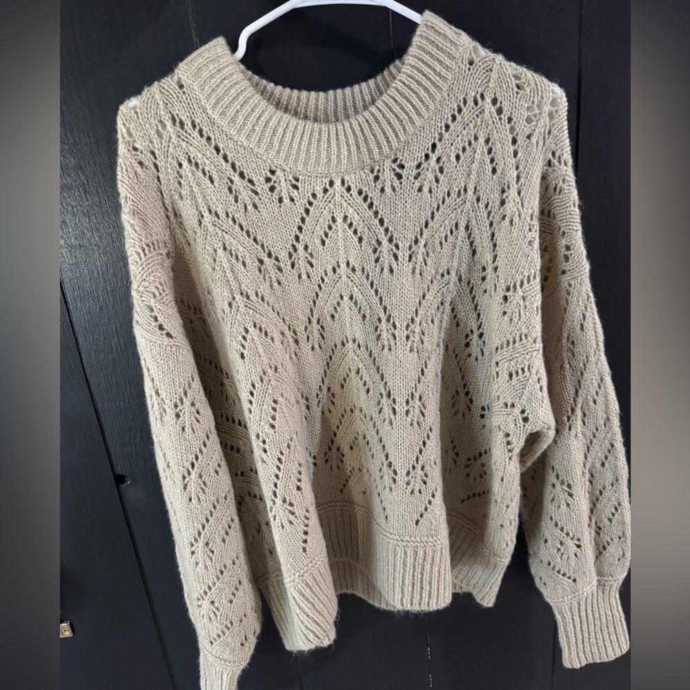 Old Navy sweater